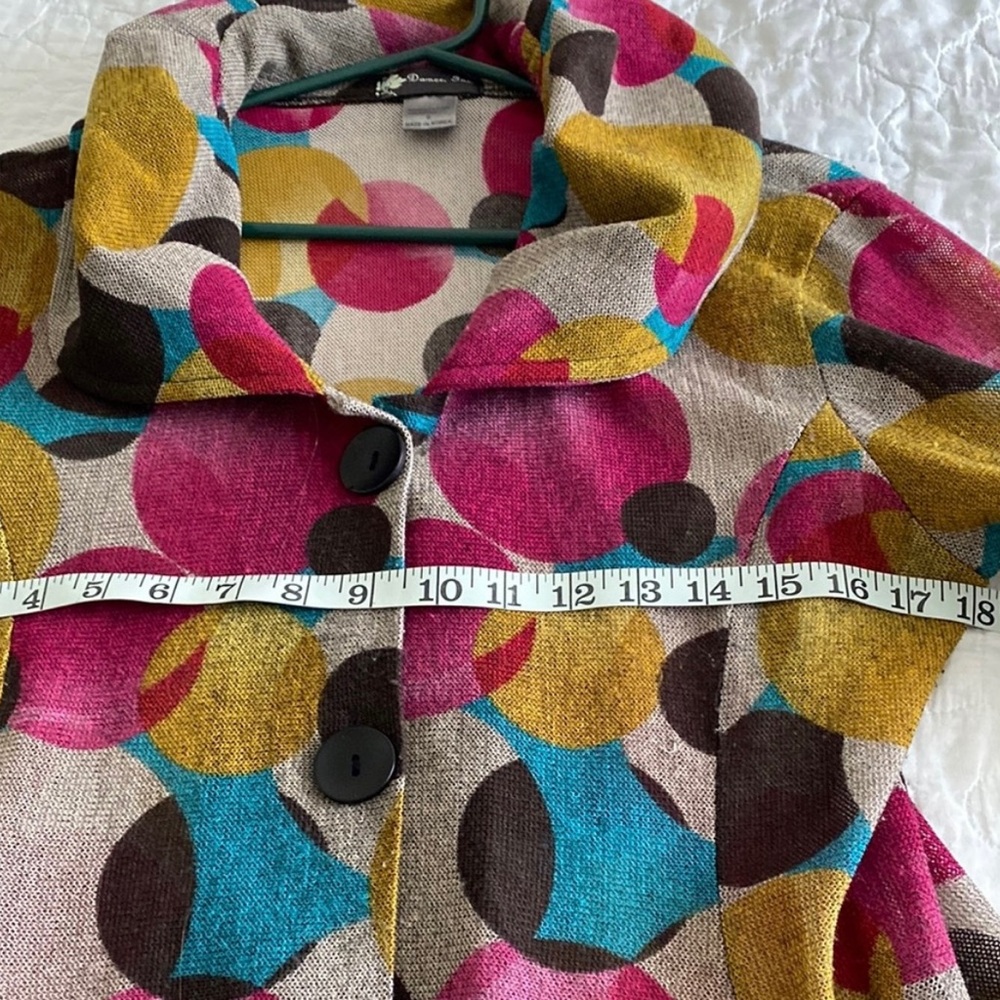 Damee Lightweight Woven Circle Pattern Jacket - image 5